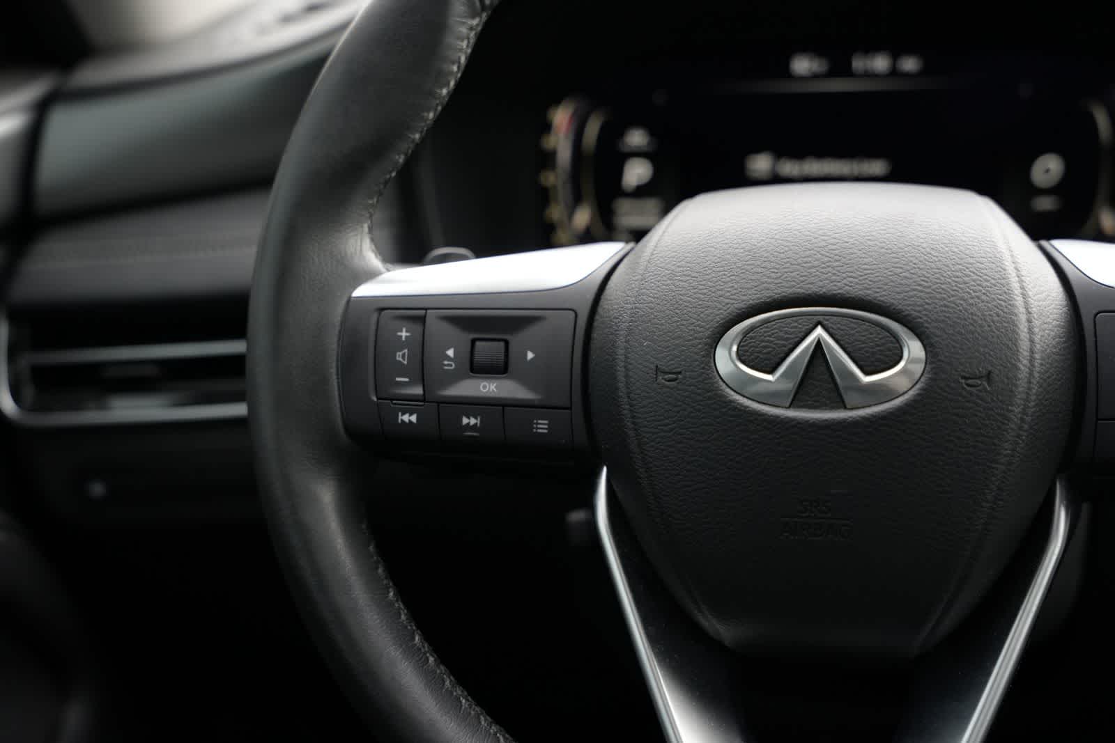 2023 INFINITI QX60 LUXE