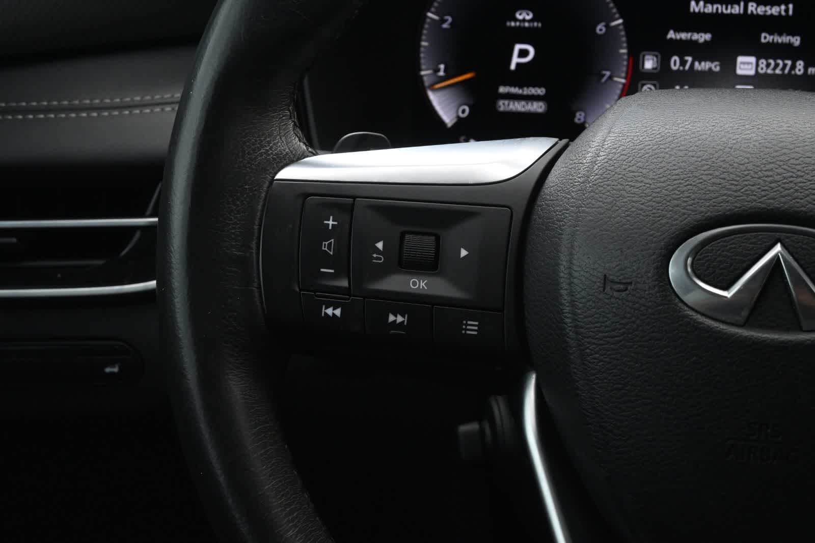 2022 INFINITI QX60 LUXE