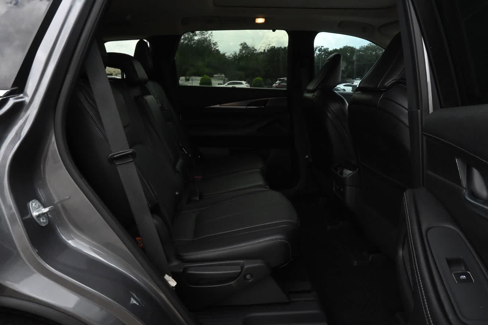 2022 INFINITI QX60 LUXE