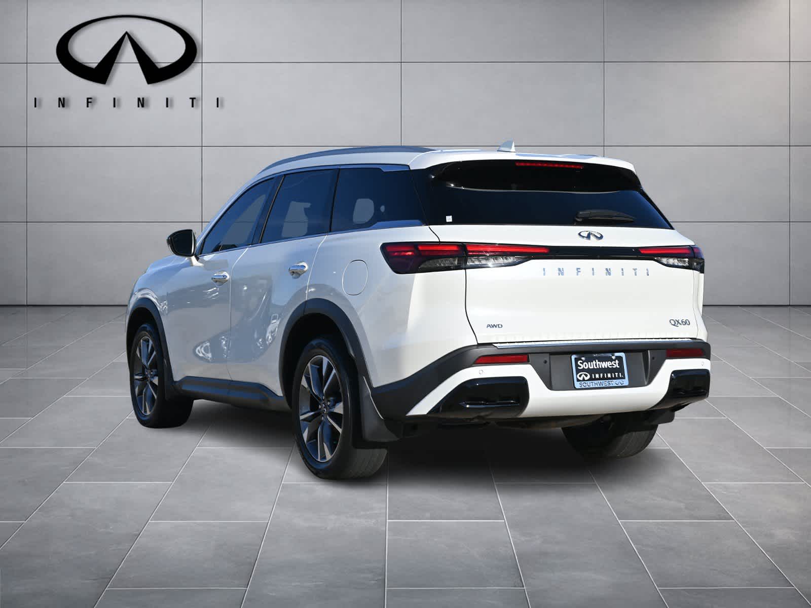 2023 INFINITI QX60 LUXE