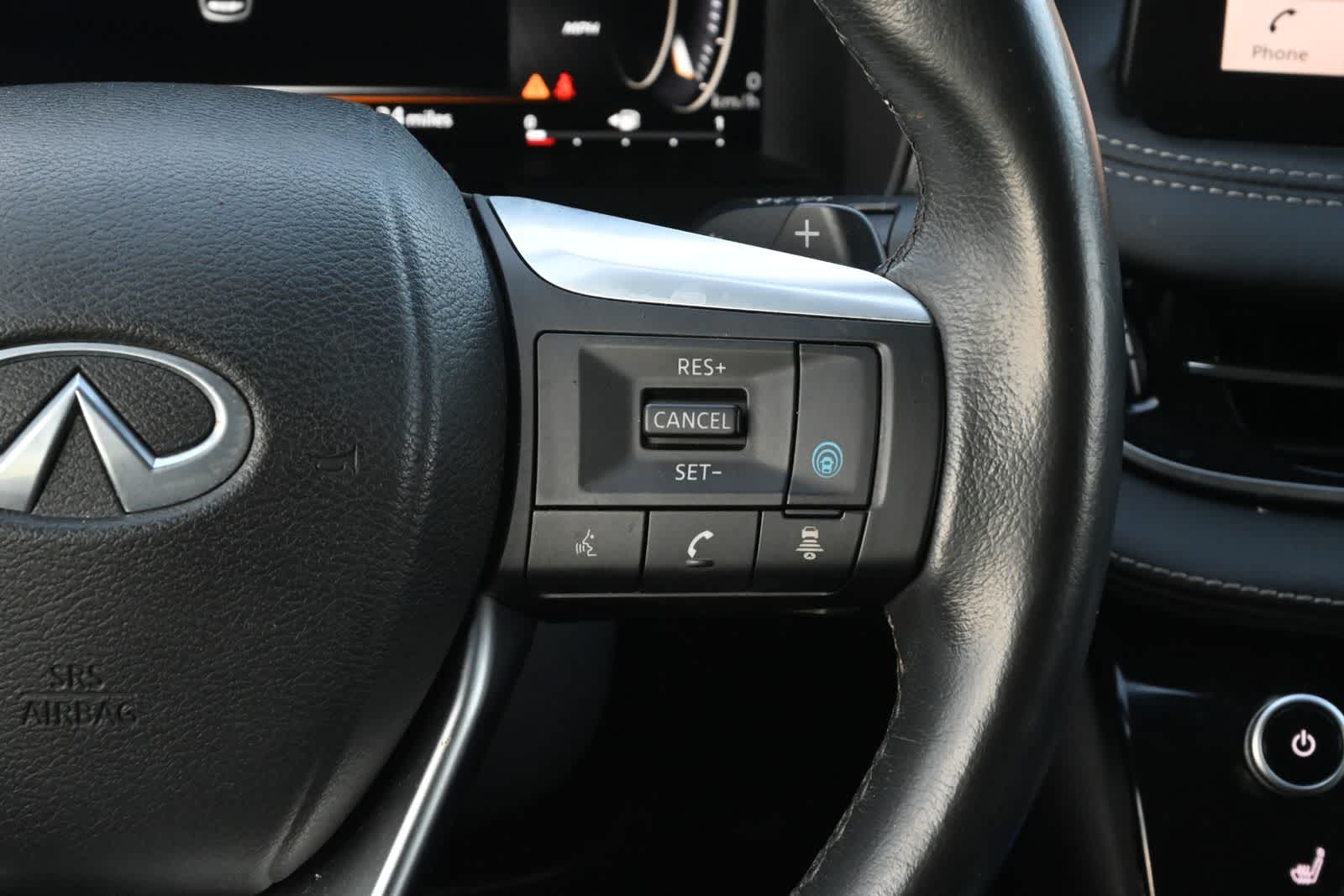 2023 INFINITI QX60 LUXE