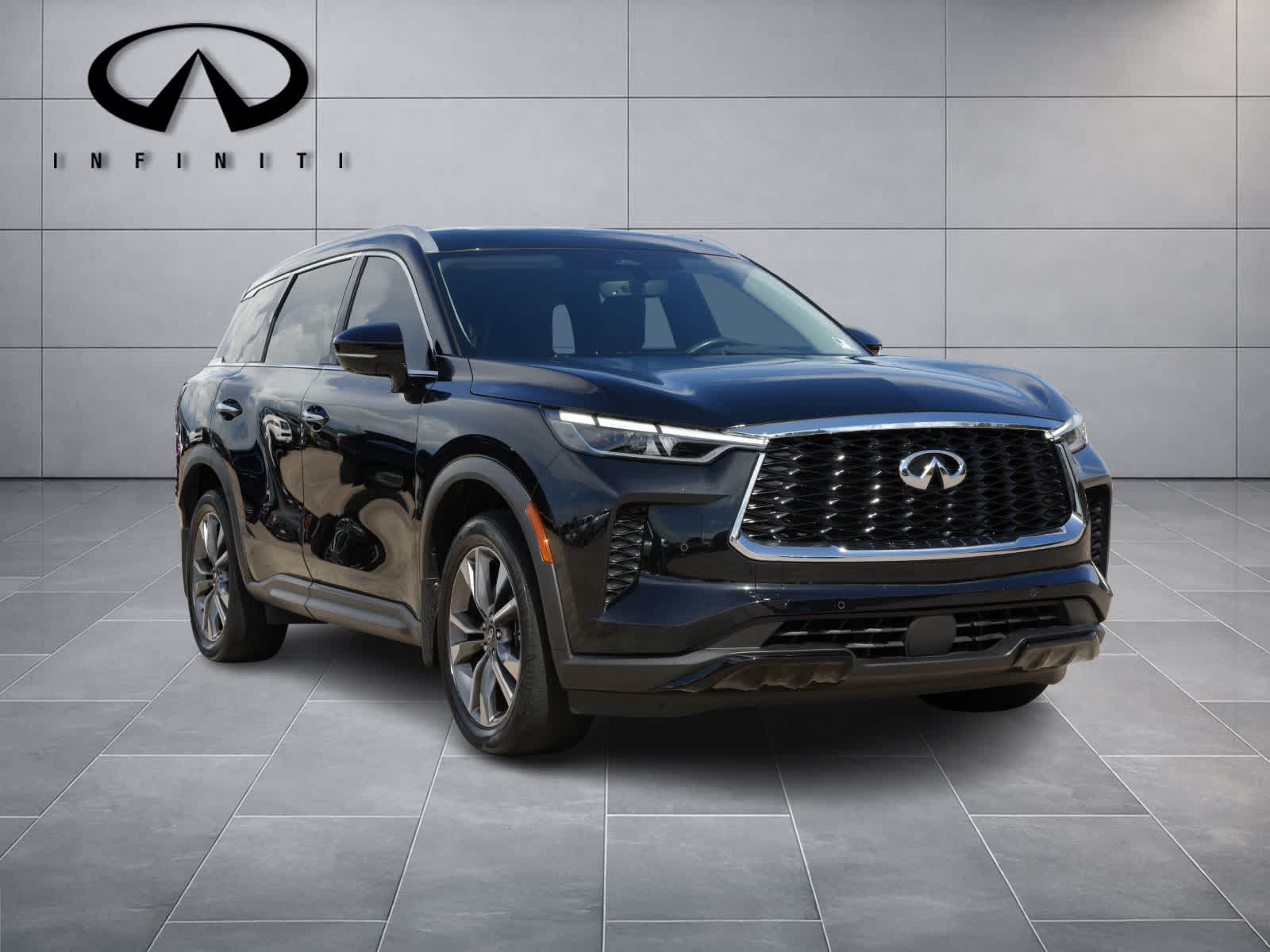 2023 INFINITI QX60 LUXE