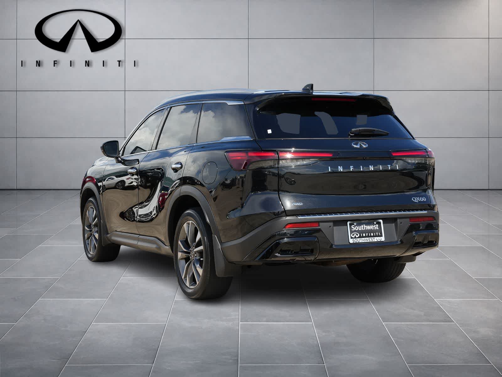 2023 INFINITI QX60 LUXE
