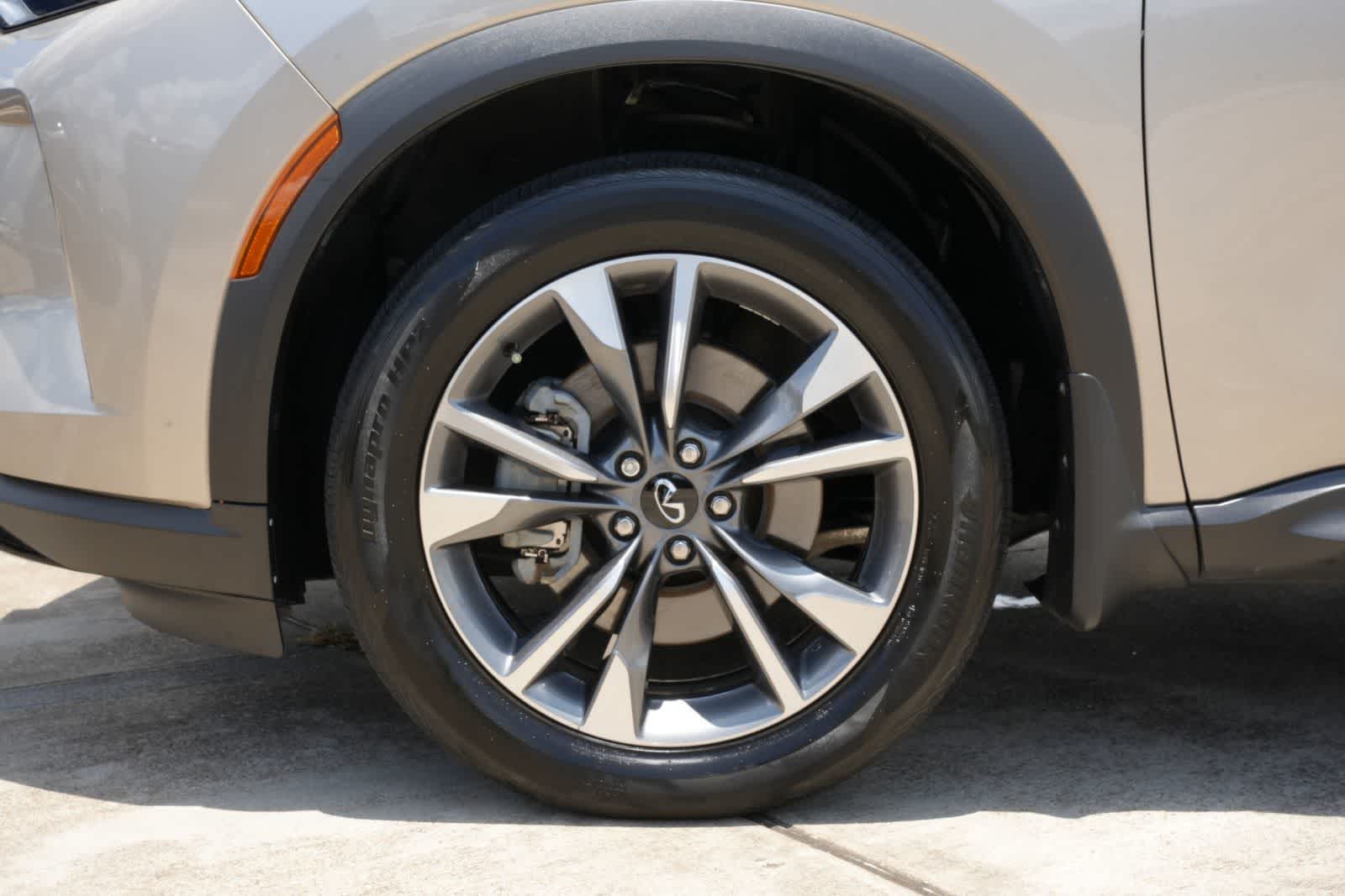 2024 INFINITI QX60 LUXE