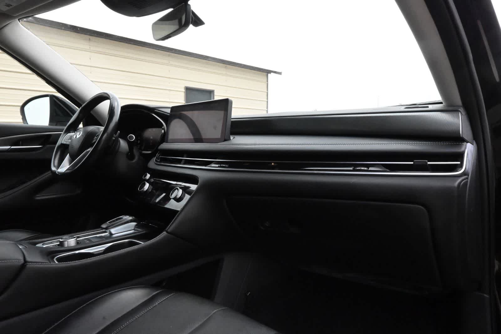 2023 INFINITI QX60 LUXE