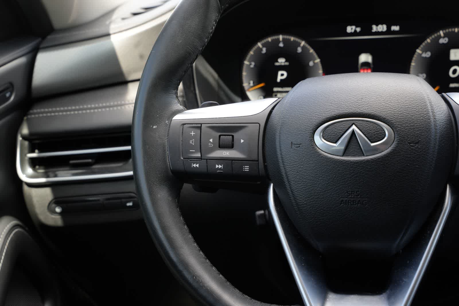 2023 INFINITI QX60 LUXE