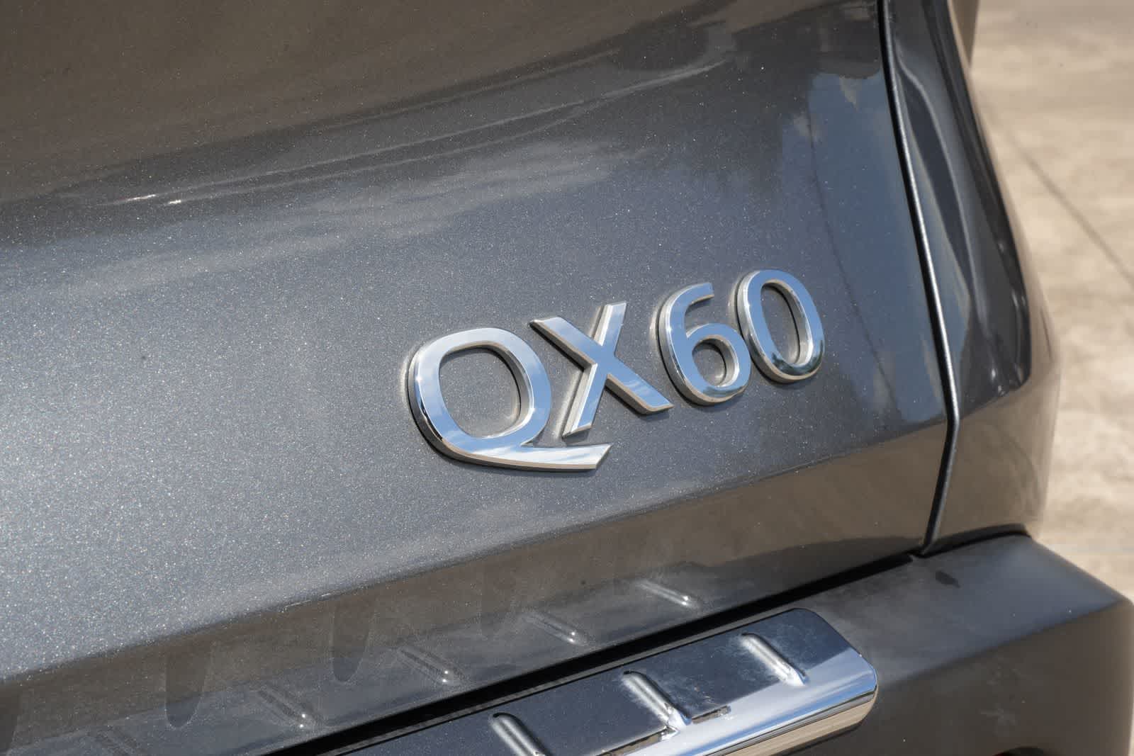 2023 INFINITI QX60 LUXE