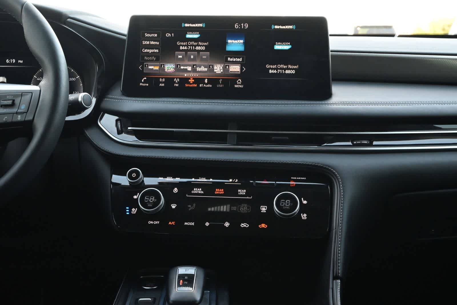 2023 INFINITI QX60 LUXE