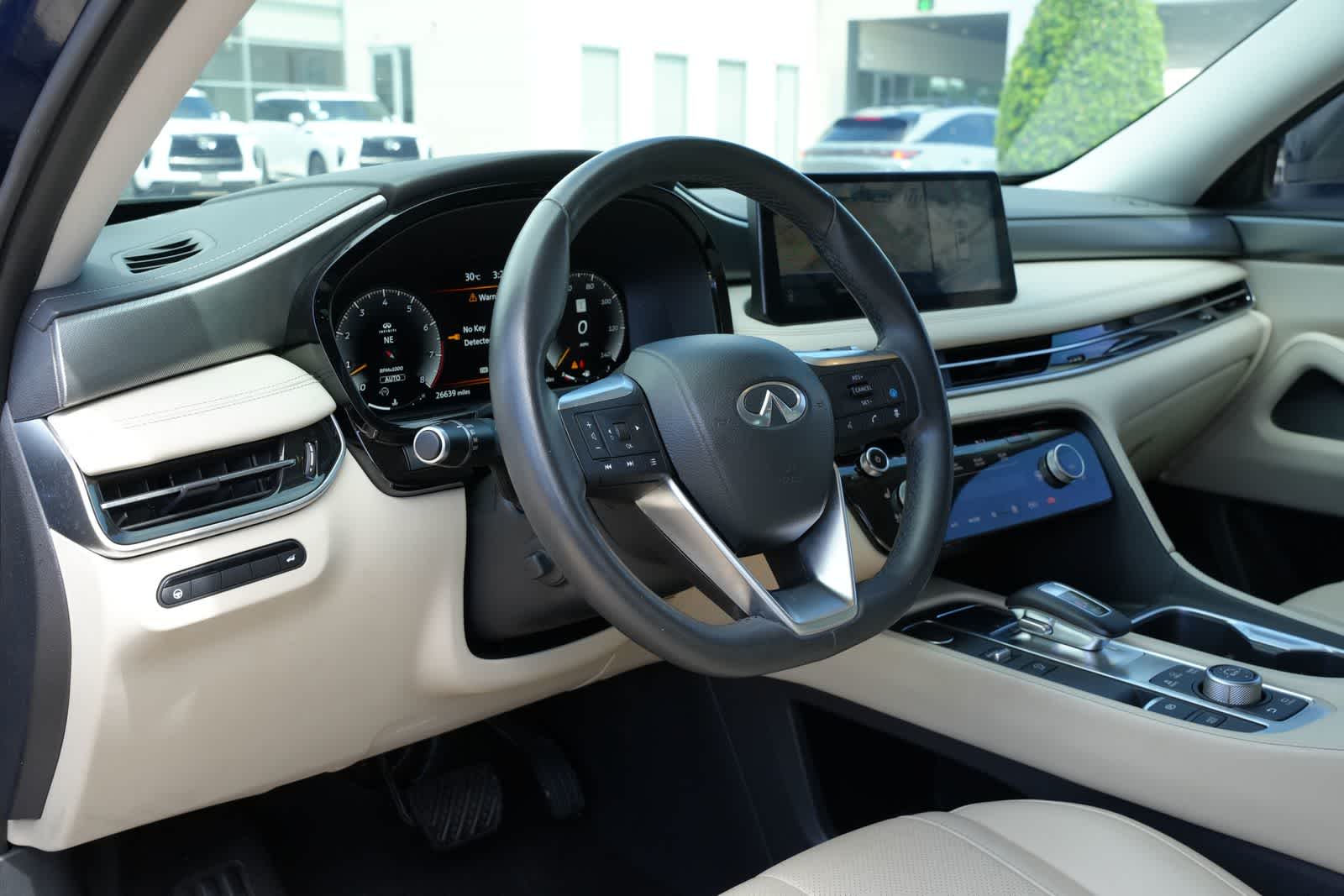 2023 INFINITI QX60 LUXE