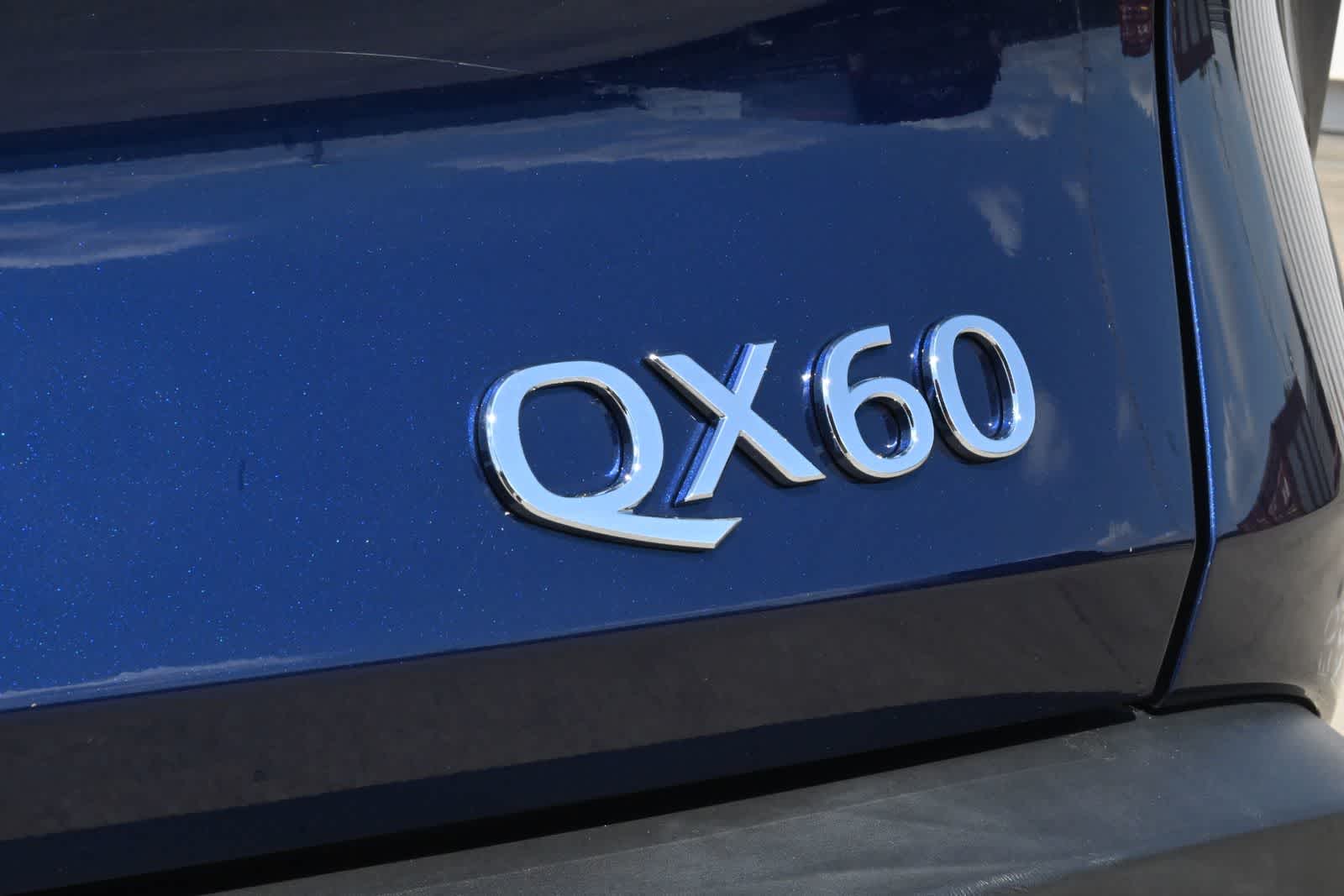 2023 INFINITI QX60 LUXE