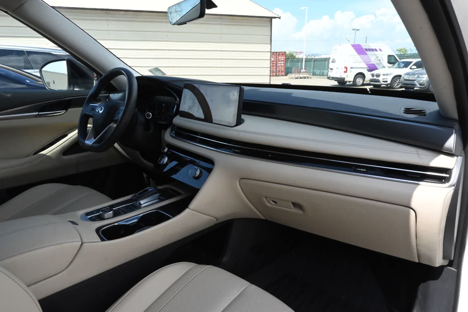 2024 INFINITI QX60 LUXE
