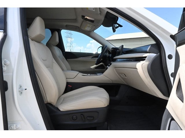 2024 INFINITI QX60 LUXE