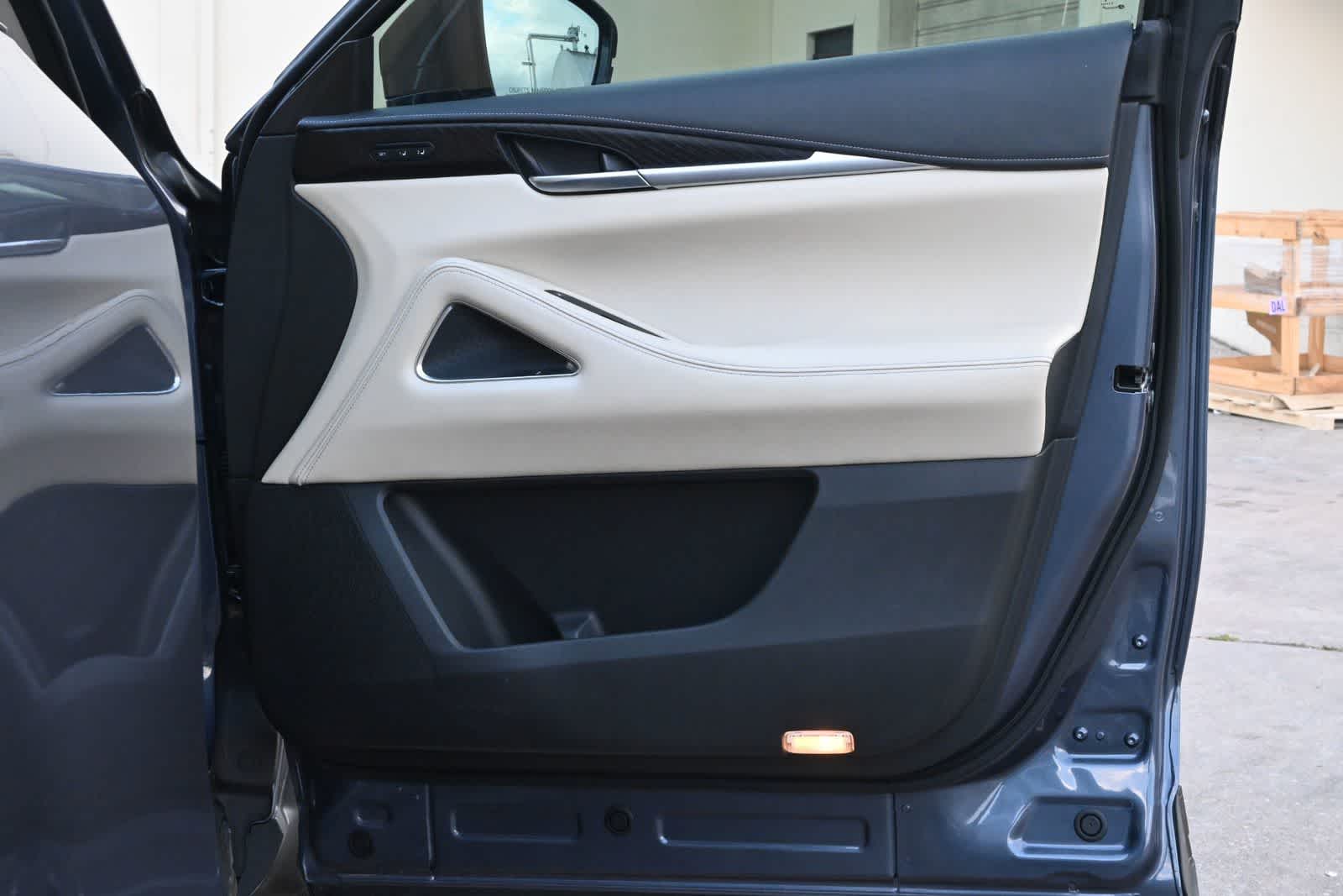 2023 INFINITI QX60 SENSORY