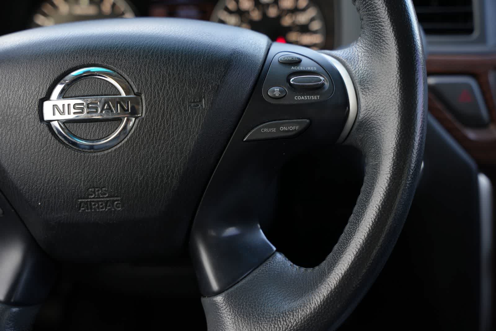 2017 Nissan Pathfinder Platinum