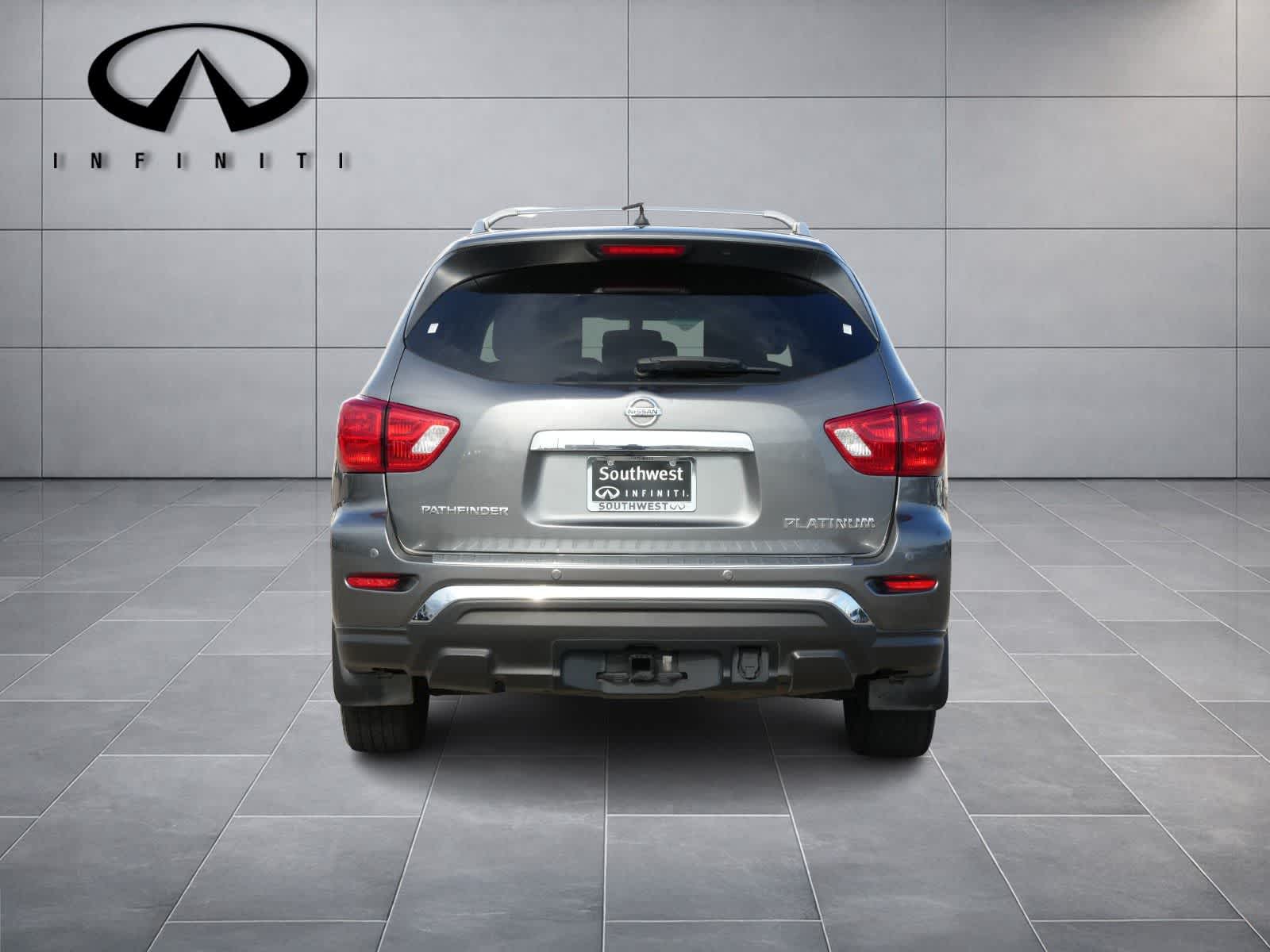 2017 Nissan Pathfinder Platinum