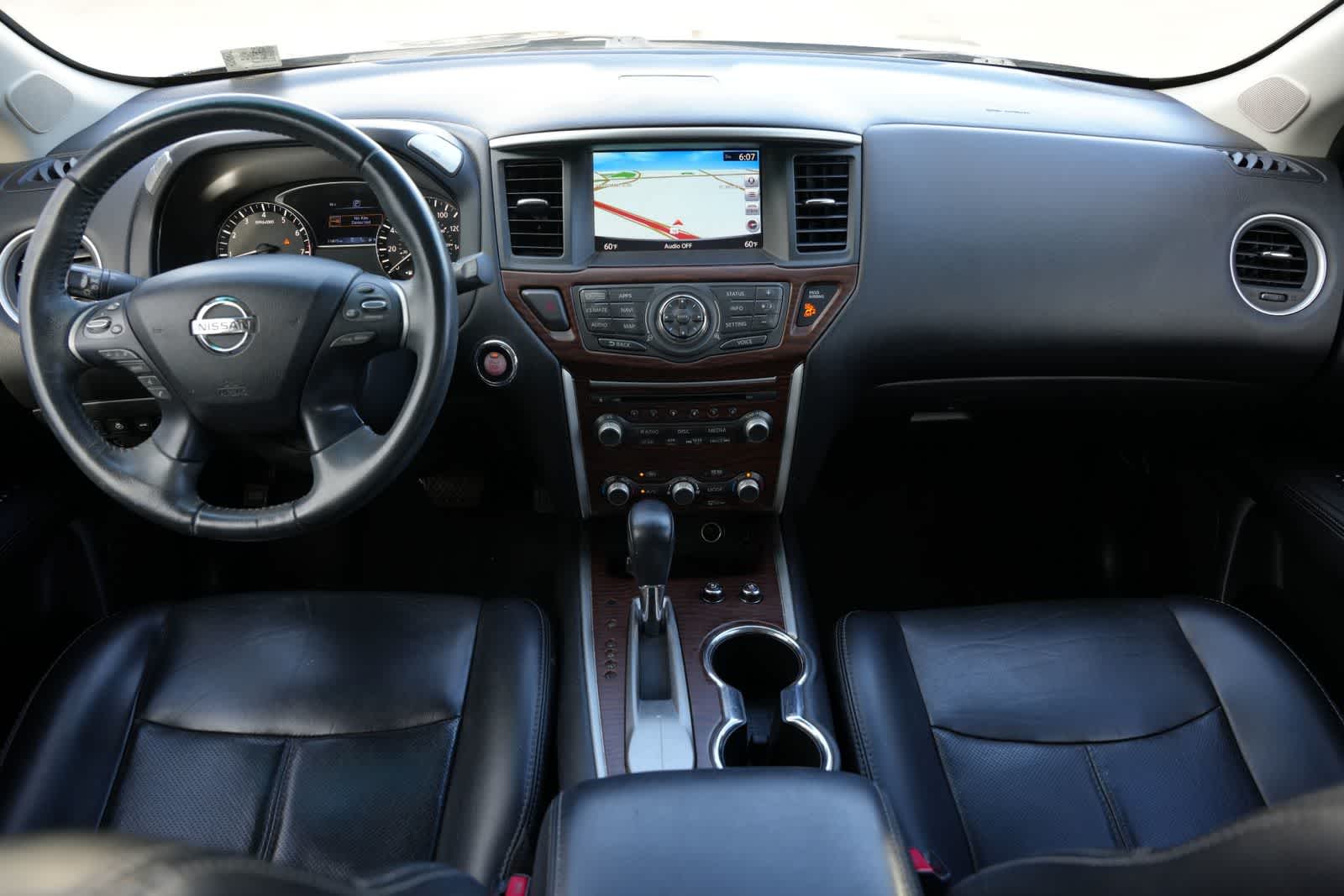 2017 Nissan Pathfinder Platinum
