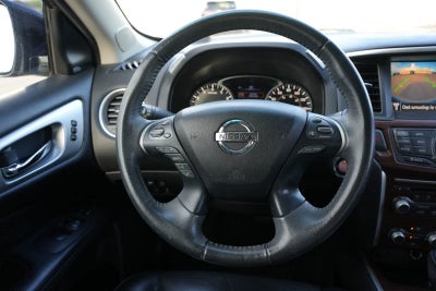 2017 Nissan Pathfinder Platinum
