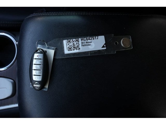 2017 Nissan Pathfinder Platinum