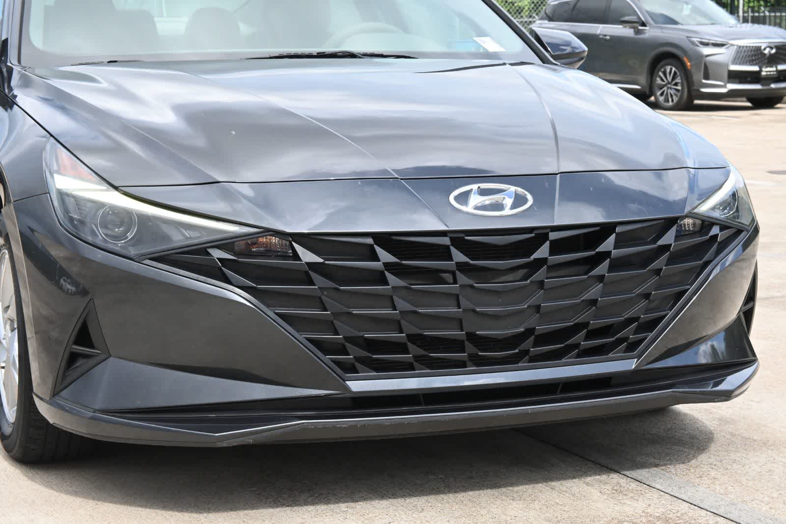 2021 Hyundai Elantra SE