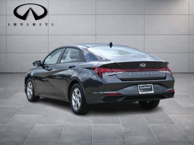 2021 Hyundai Elantra SE