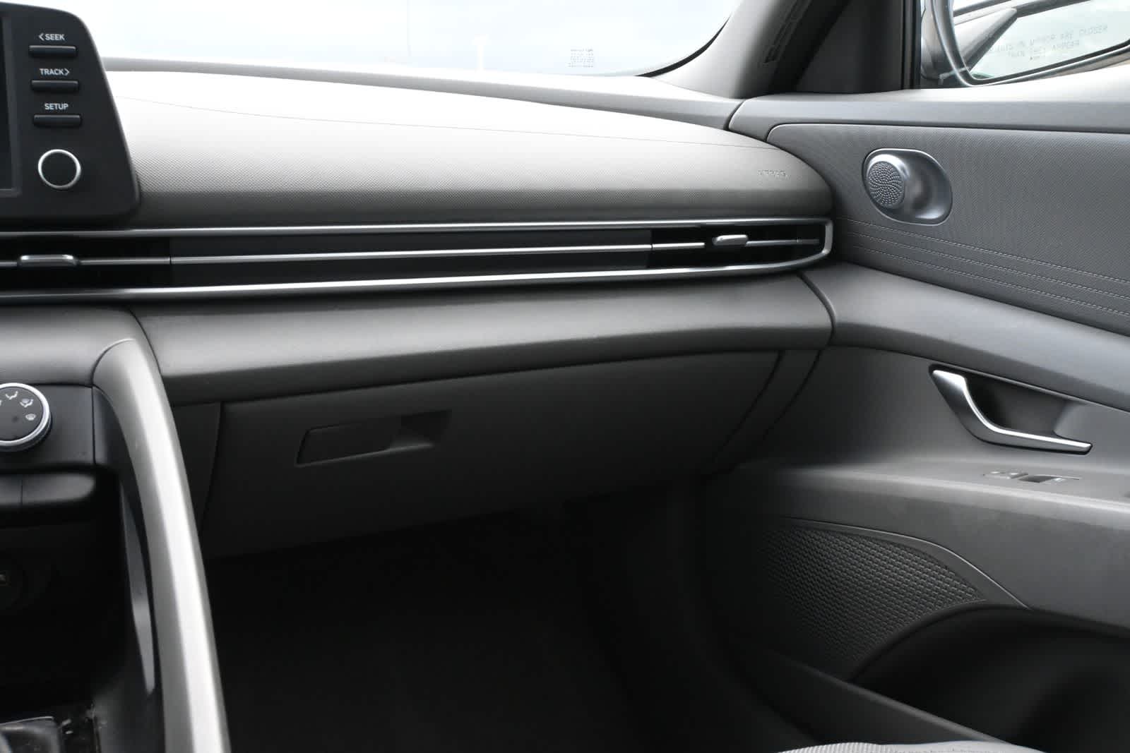 2021 Hyundai Elantra SE