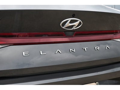 2021 Hyundai Elantra SE
