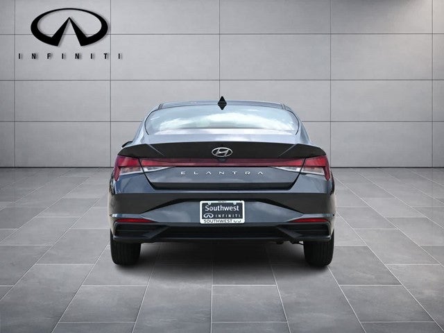 2021 Hyundai Elantra SE