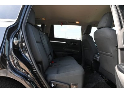 2019 Toyota Highlander LE