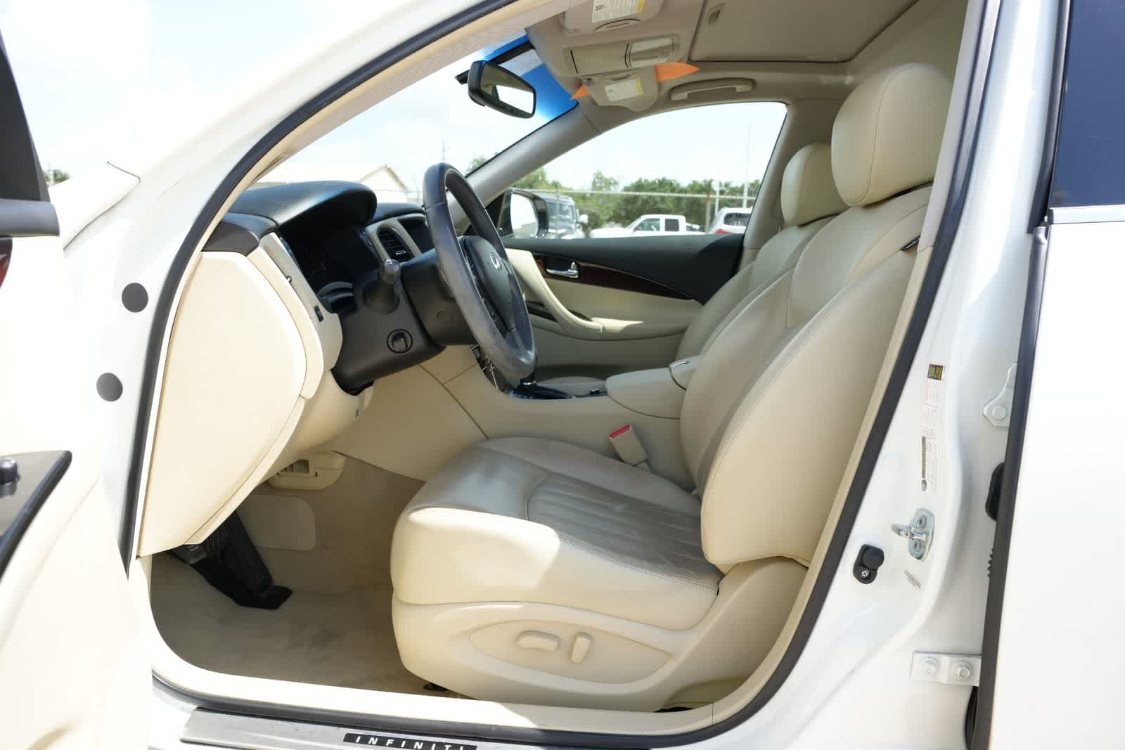 2016 INFINITI QX50 RWD 4dr