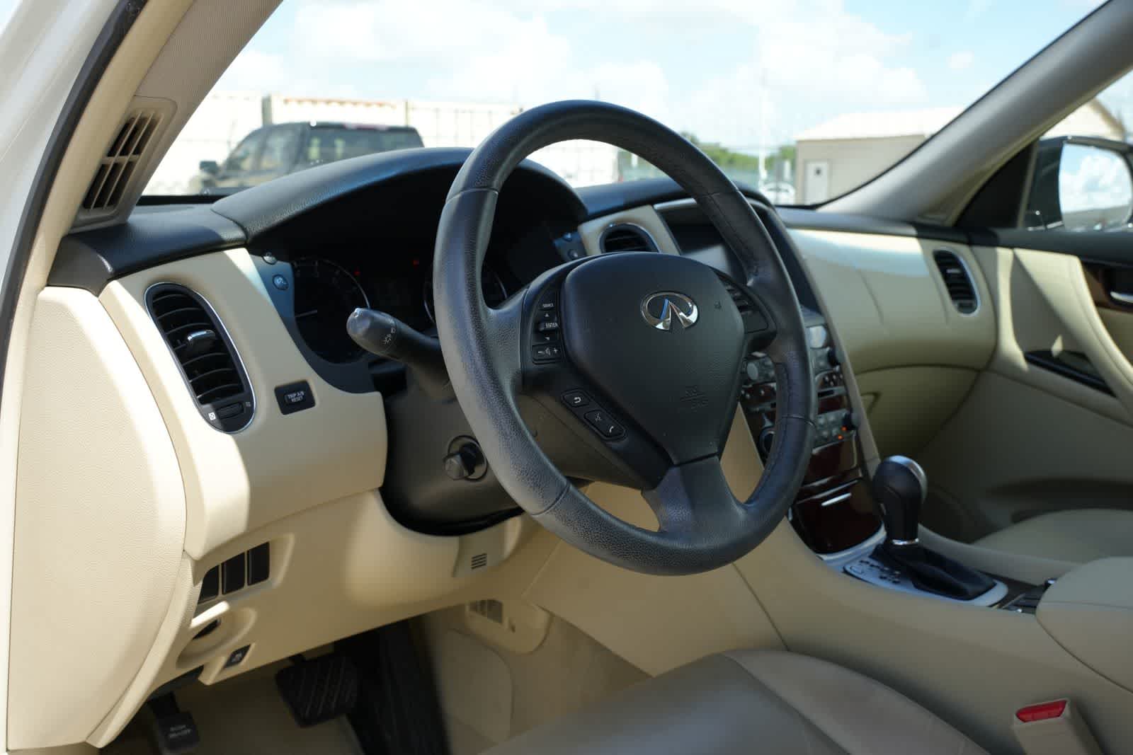 2016 INFINITI QX50 RWD 4dr