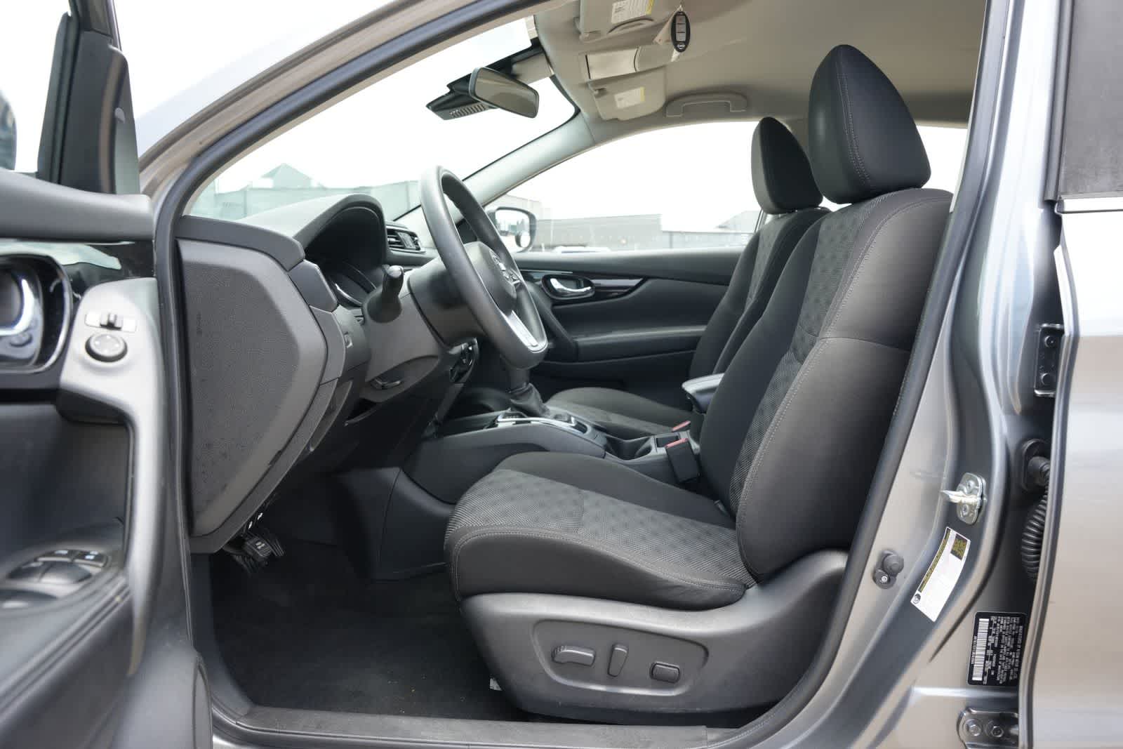 2020 Nissan Rogue Sport SV