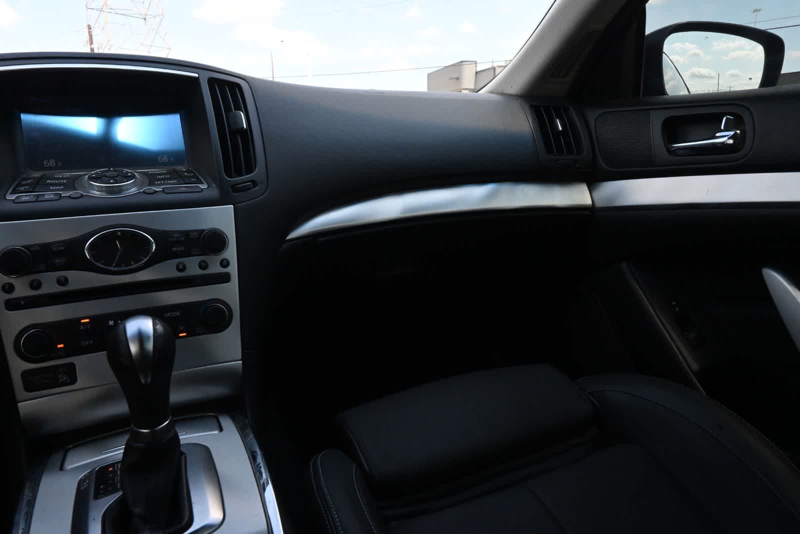 2014 INFINITI Q60 Coupe Journey