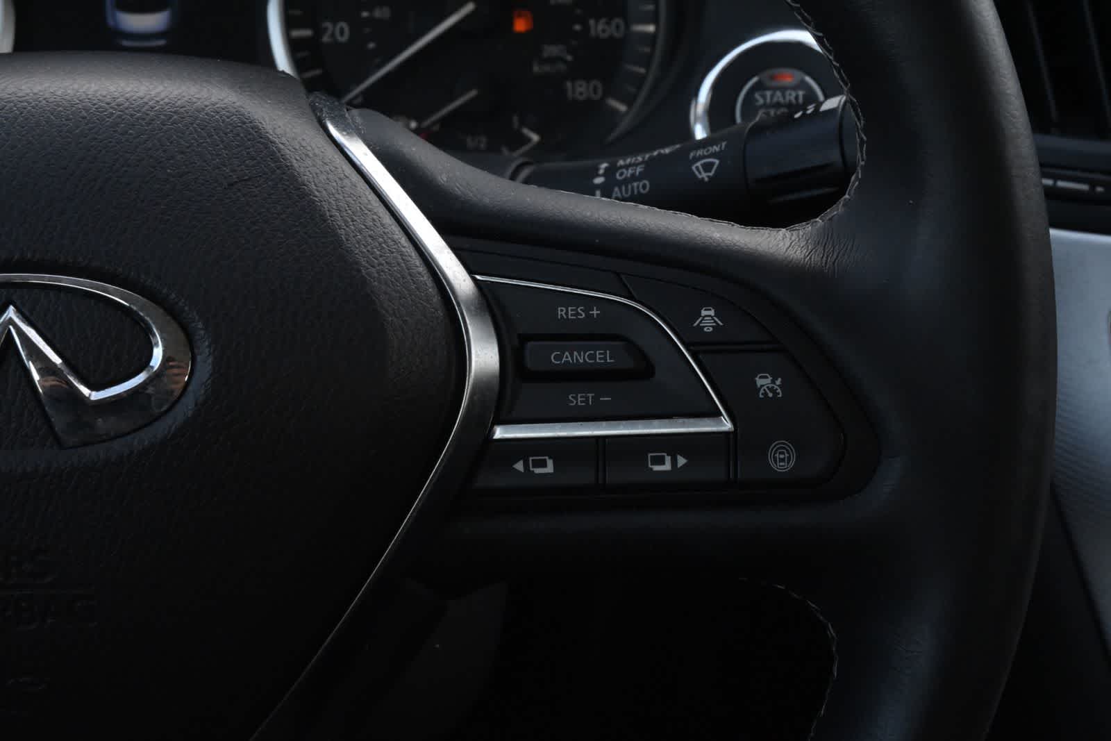 2023 INFINITI Q50 LUXE