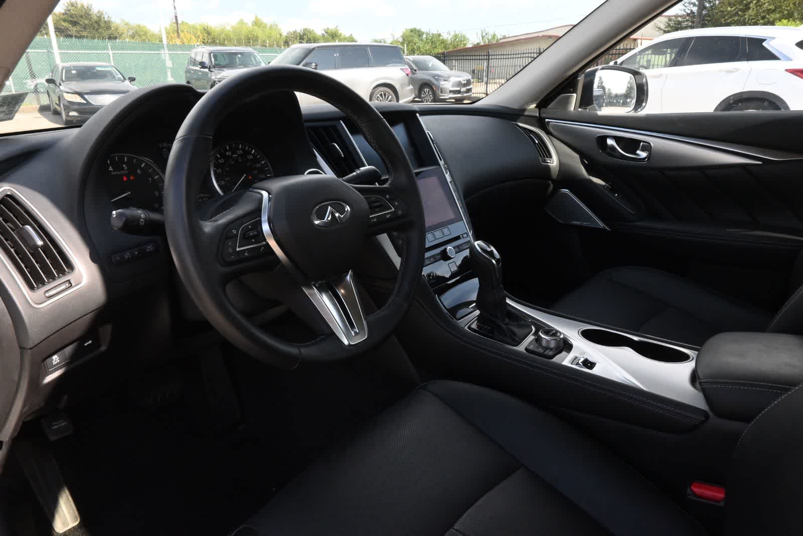 2023 INFINITI Q50 LUXE