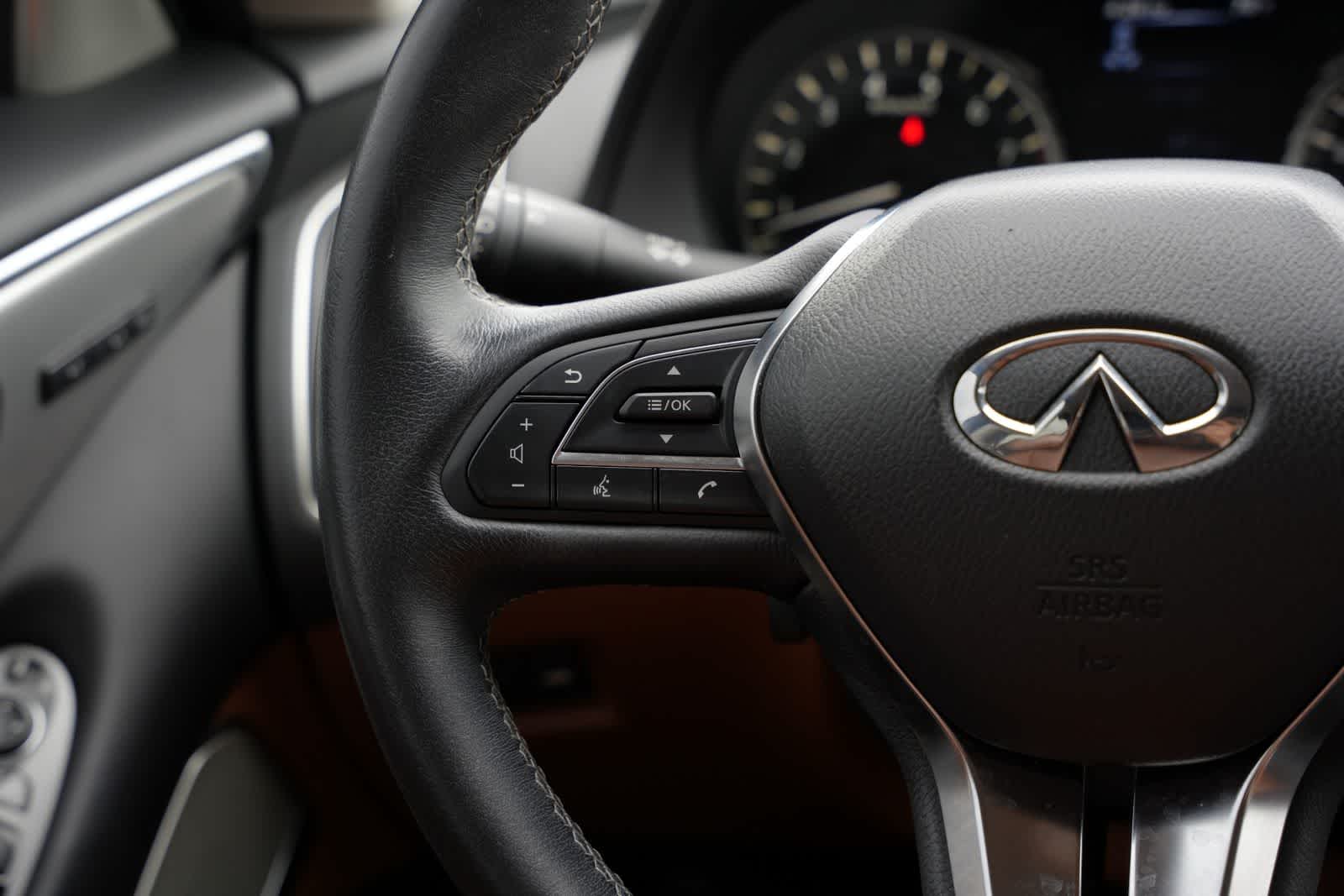 2023 INFINITI Q50 LUXE