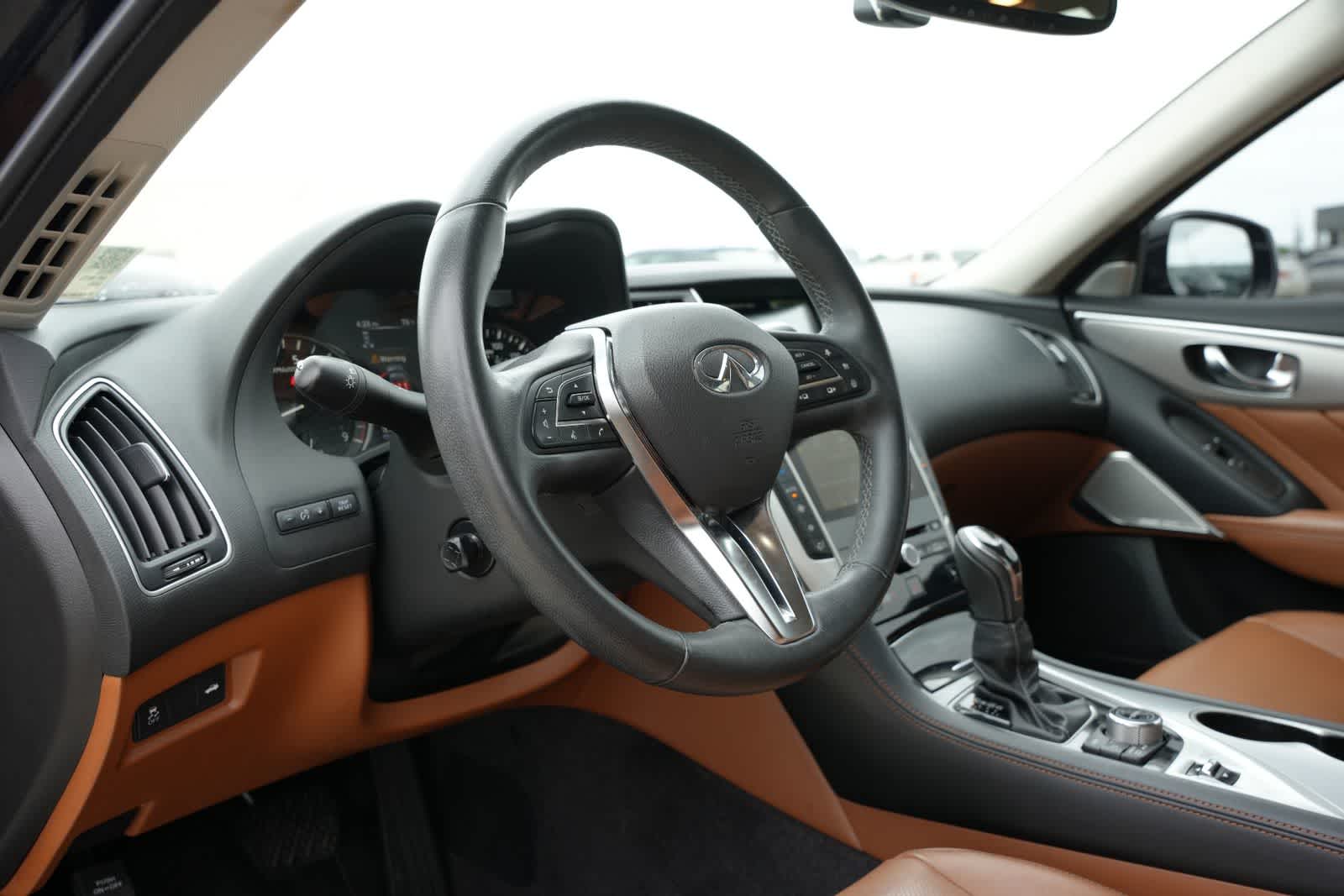 2023 INFINITI Q50 LUXE