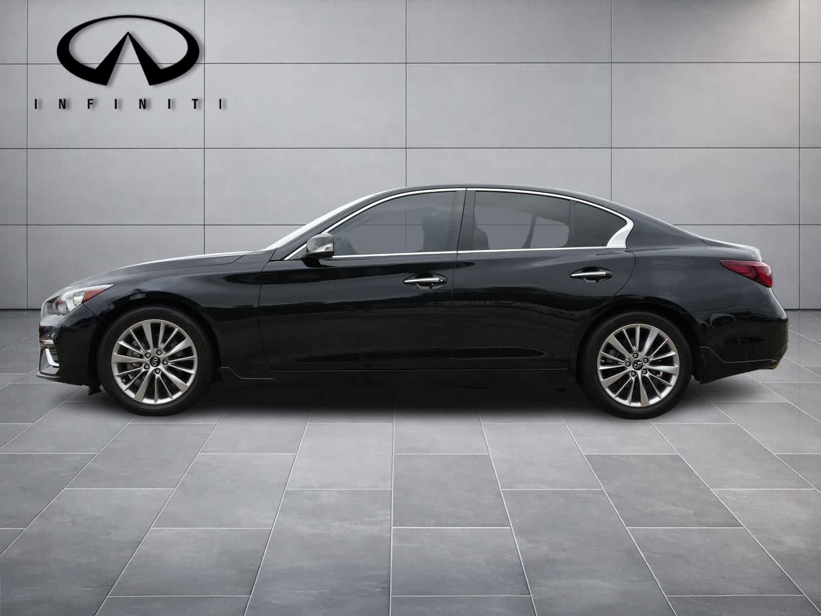 2023 INFINITI Q50 LUXE