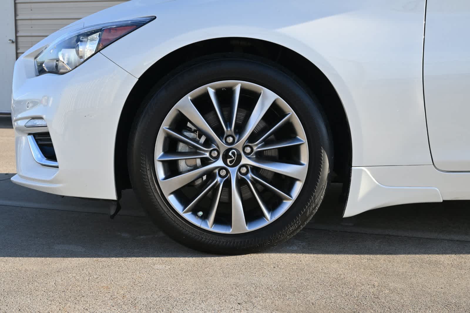 2023 INFINITI Q50 LUXE