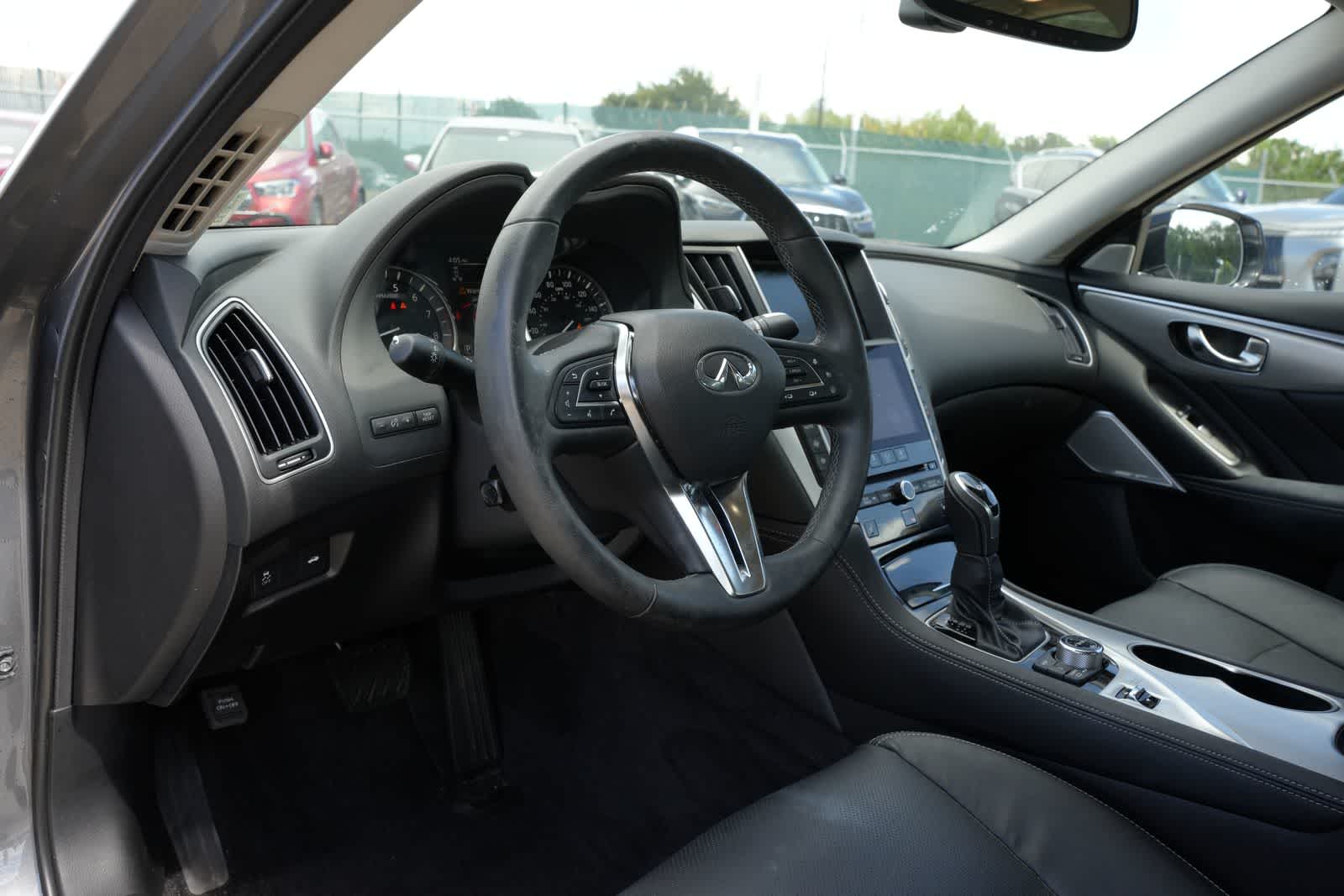2023 INFINITI Q50 LUXE