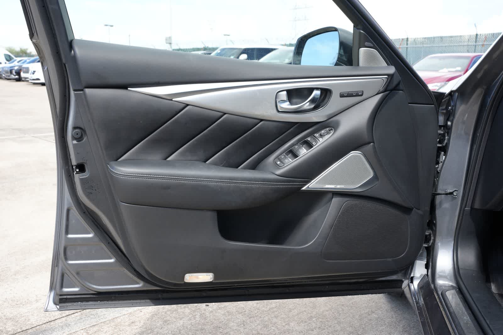 2023 INFINITI Q50 LUXE