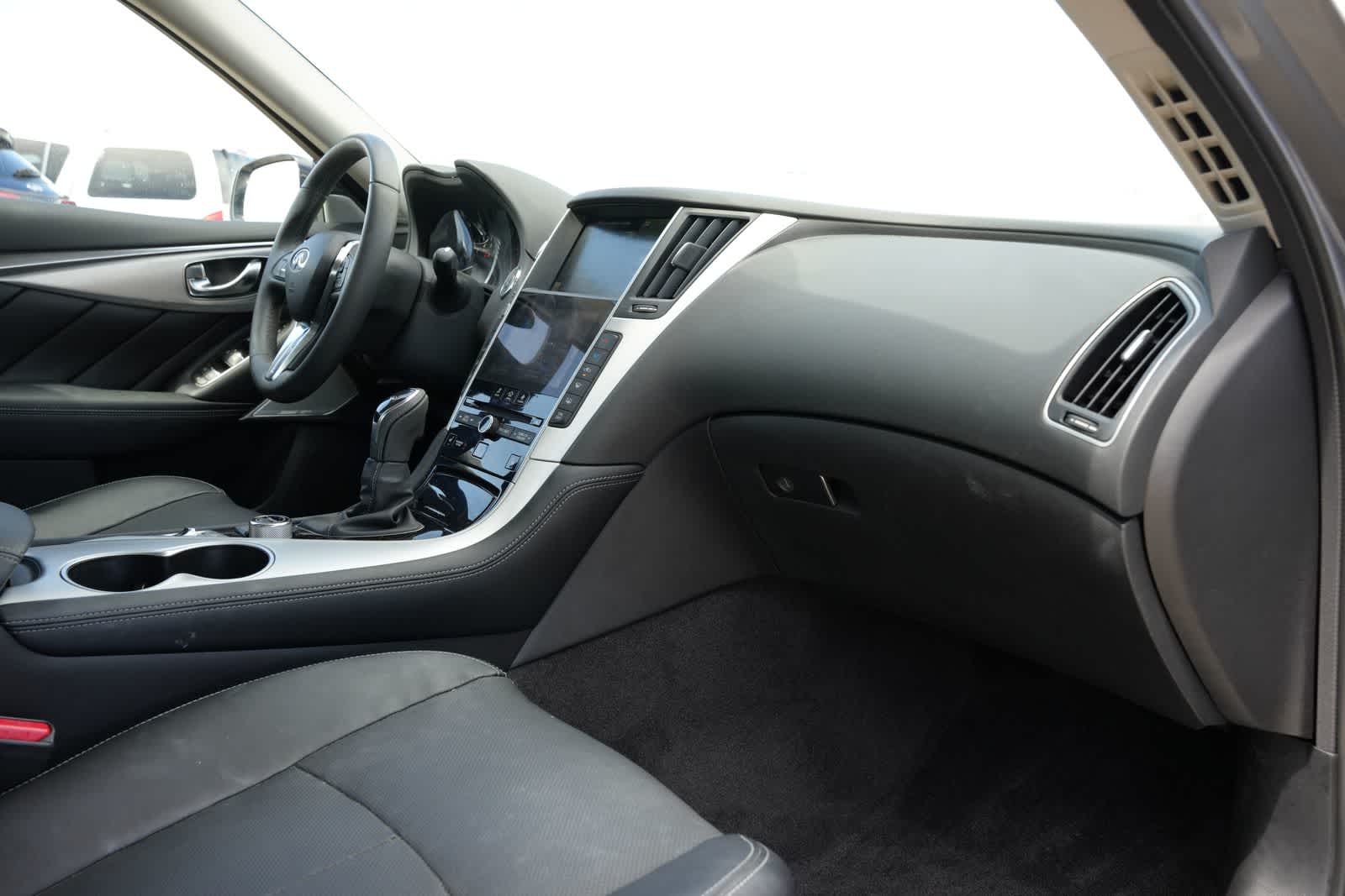 2023 INFINITI Q50 LUXE
