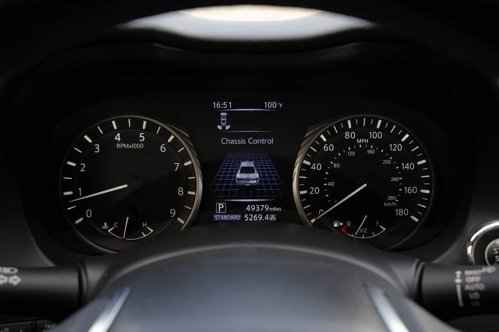 2022 INFINITI Q60 LUXE