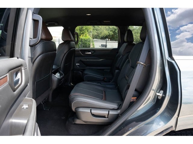 2025 Nissan Armada SL