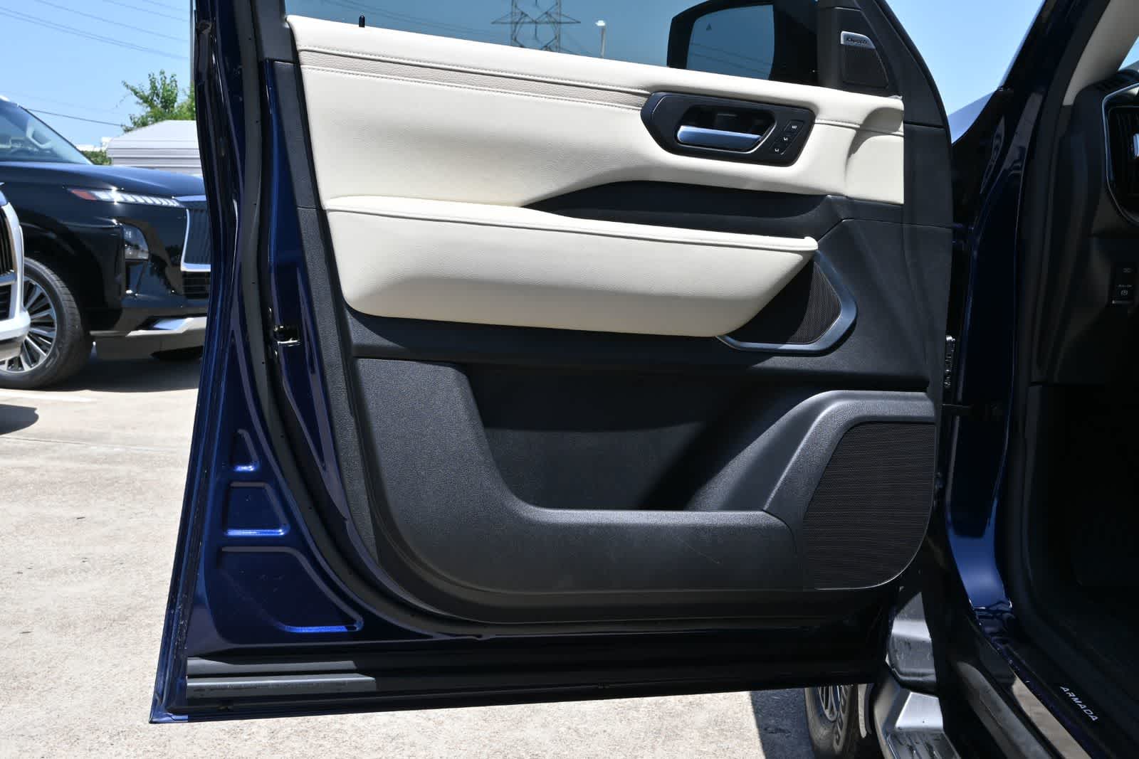 2025 Nissan Armada Platinum