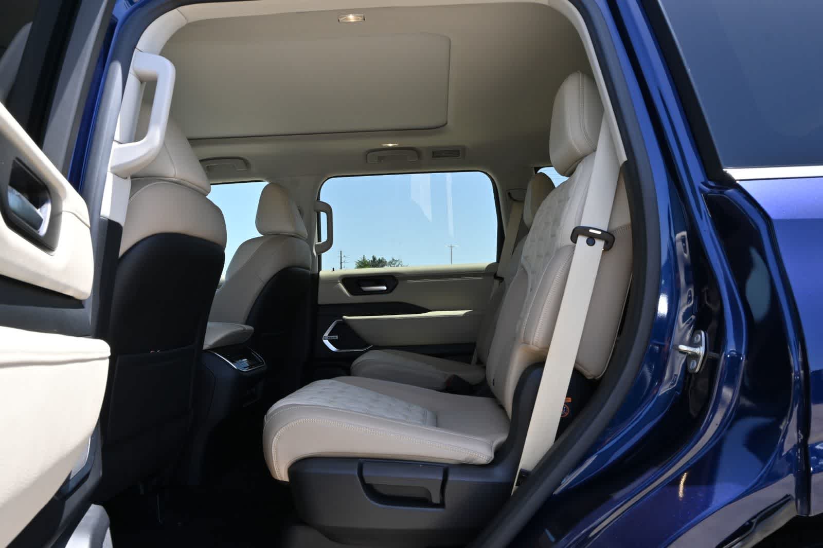 2025 Nissan Armada Platinum