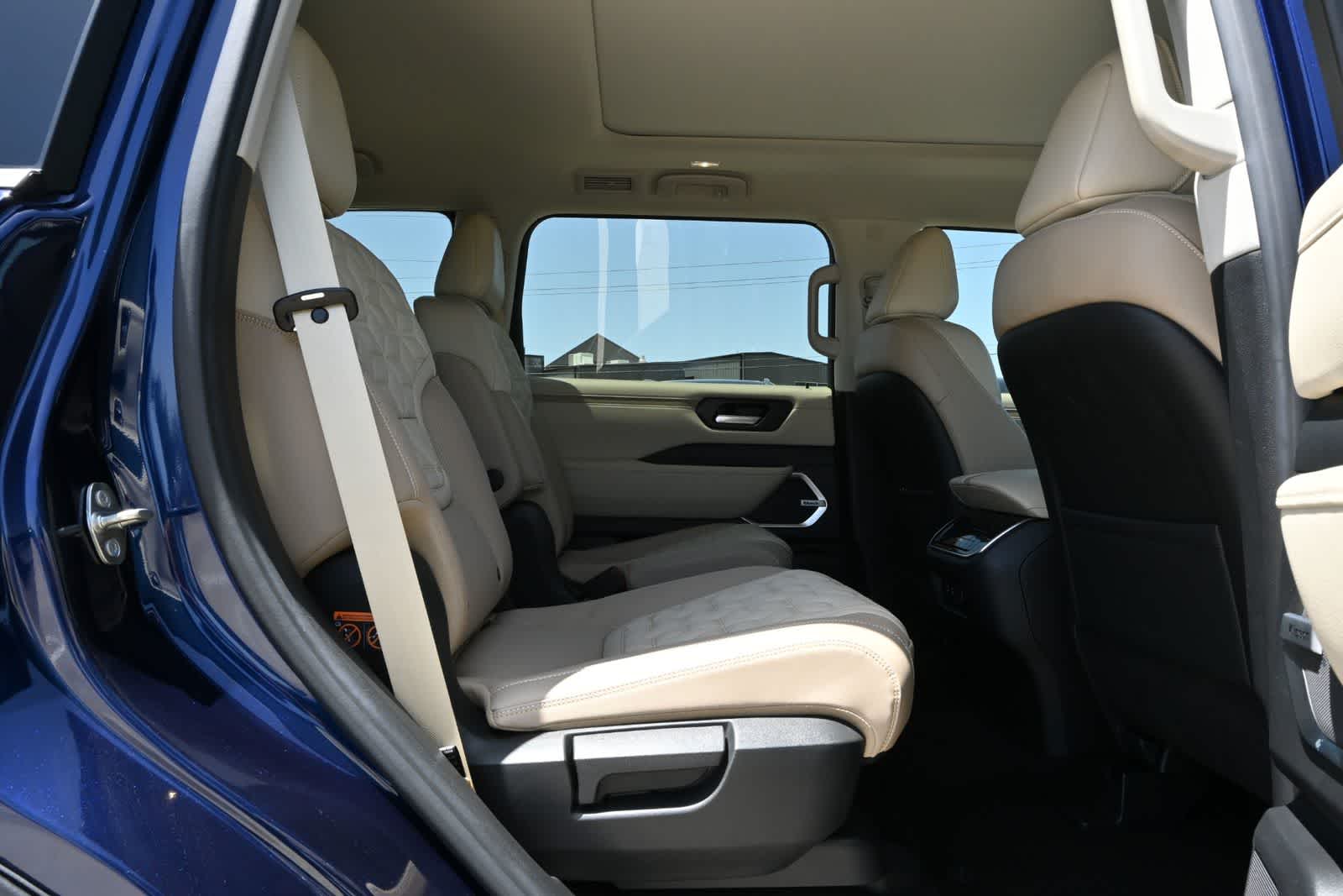 2025 Nissan Armada Platinum