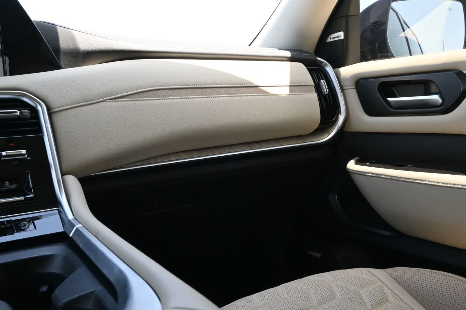 2025 Nissan Armada Platinum