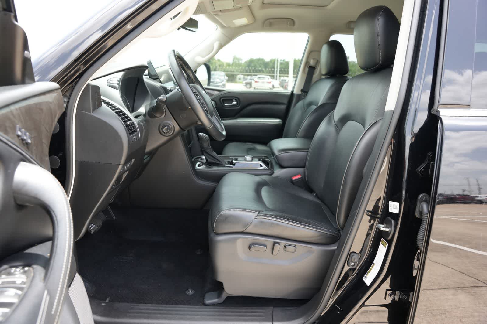 2022 INFINITI QX80 LUXE