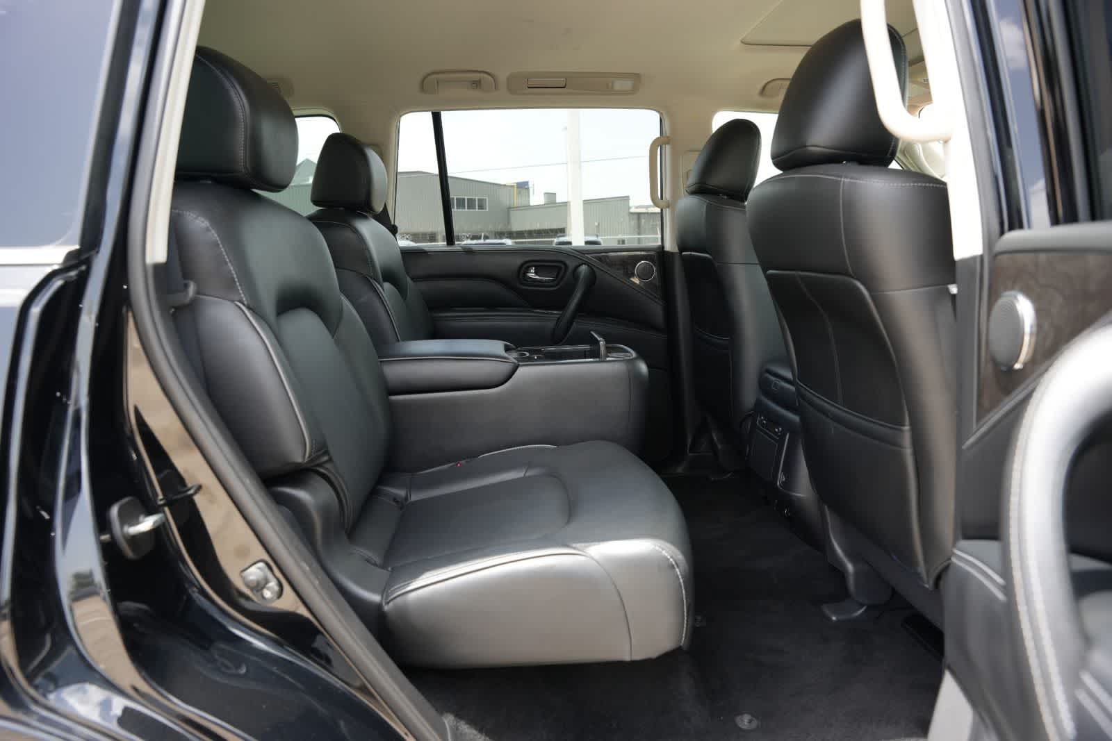 2022 INFINITI QX80 LUXE