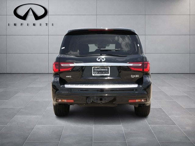 2022 INFINITI QX80 LUXE